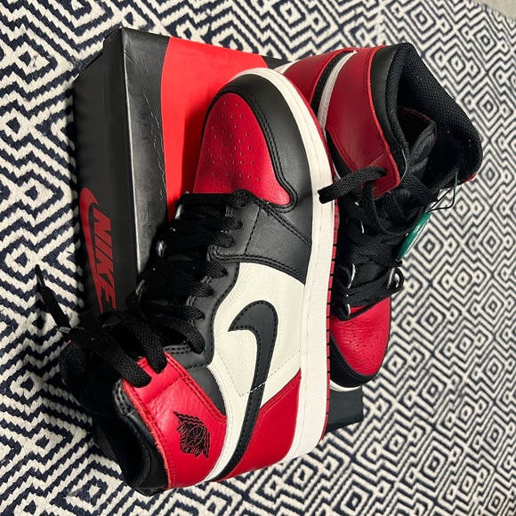 COPY - Jordan 1 Retro High Bred Toe (GS) - Picture 2 of 6